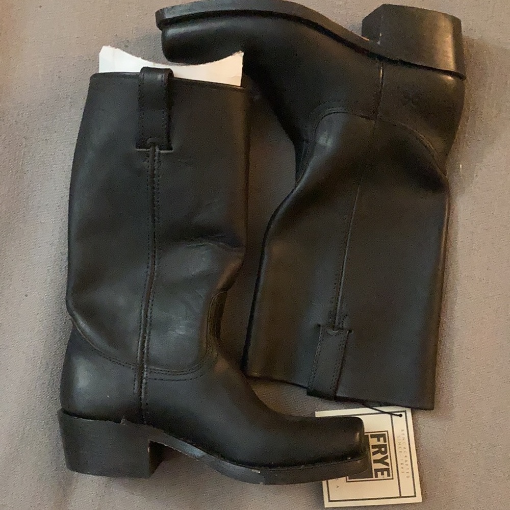 Frye Cavalry Boot - 77410  Size 7